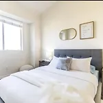 Luxury 2Bedroom 2Bath Santa Monica